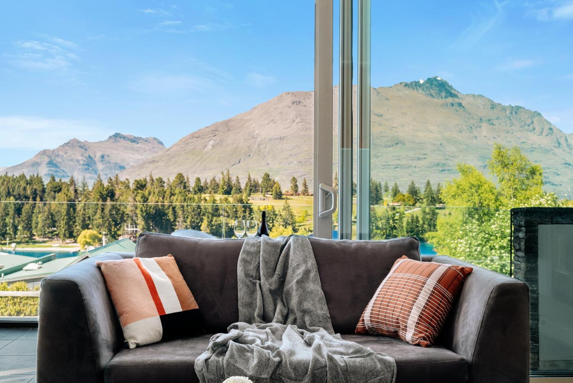 Modern Executive Living In Pounamu Κουίνσταουν Εξωτερικό φωτογραφία